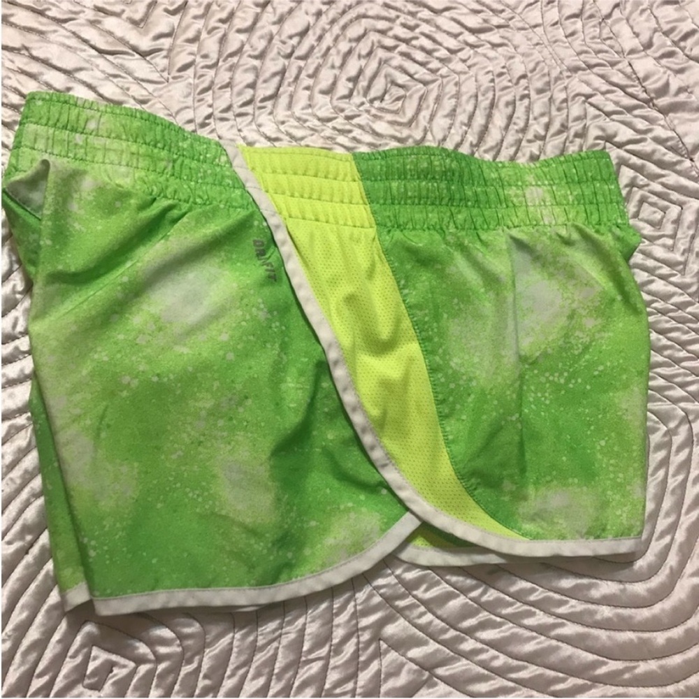 Nike Dri-Fit Lined Performance Running Short Short Inseam; Apple greens